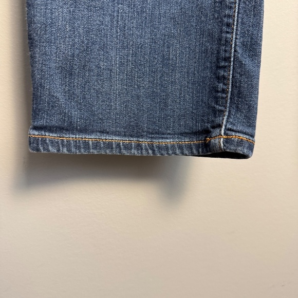 Lucky Brand Women's Sweet Jean Straight Medium Wash Denim Blue Jeans Size 4 / 27 - Picture 2 of 14